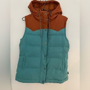 Patagonia Women’s Hooded Bivy Down Vest size Medium